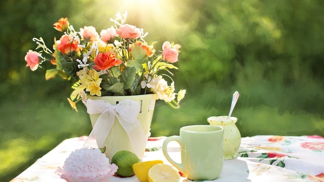 Springtime Scents to Use in Your Home for Sale
